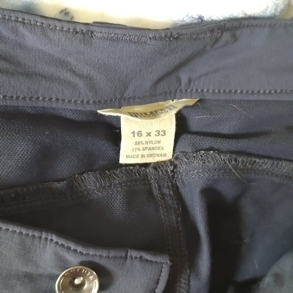 16x33 woman's hiking pants